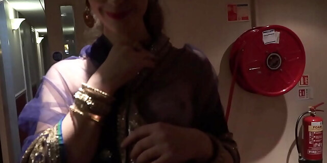 aunty,bollywood,boobs,bra,celebrity,dare,desi,funny,indian,nipple slip,oops,saree,see through,