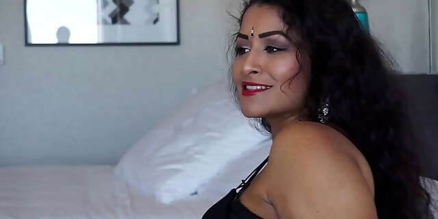 aunty,bhabi,bollywood,climax,couple,desi,dick,dress,fucking,goddess,indian,multiracial,naughty,pakistani,pornstar,pussy,sex,sexy,sunny leone,verified,webcam,wife,worship,yoga,